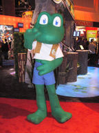 !R Frogger Frogger_(series) cosplay frog // 320x427 // 54.0KB